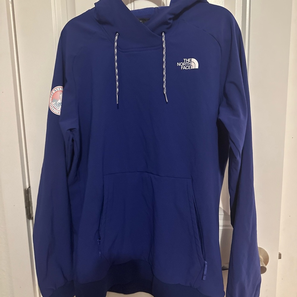 The North Face TEKNO logo 2017 Expedition Antarctica Pullover size Medium